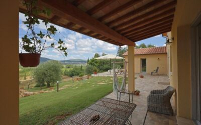 Degustazioni e cantine da visitare: il vino della Maremma